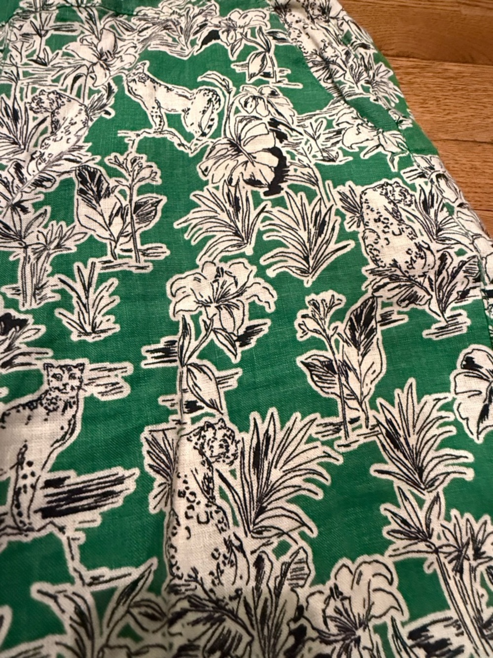 C&C California. Wide Leg Linen Jungle Print Pants. Size Medium. - Picture 8 of 9